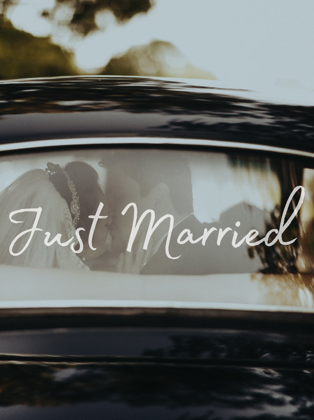 Creative Wedding Decor Ideas Using Vinyls: Personal Touches for Your Big Day