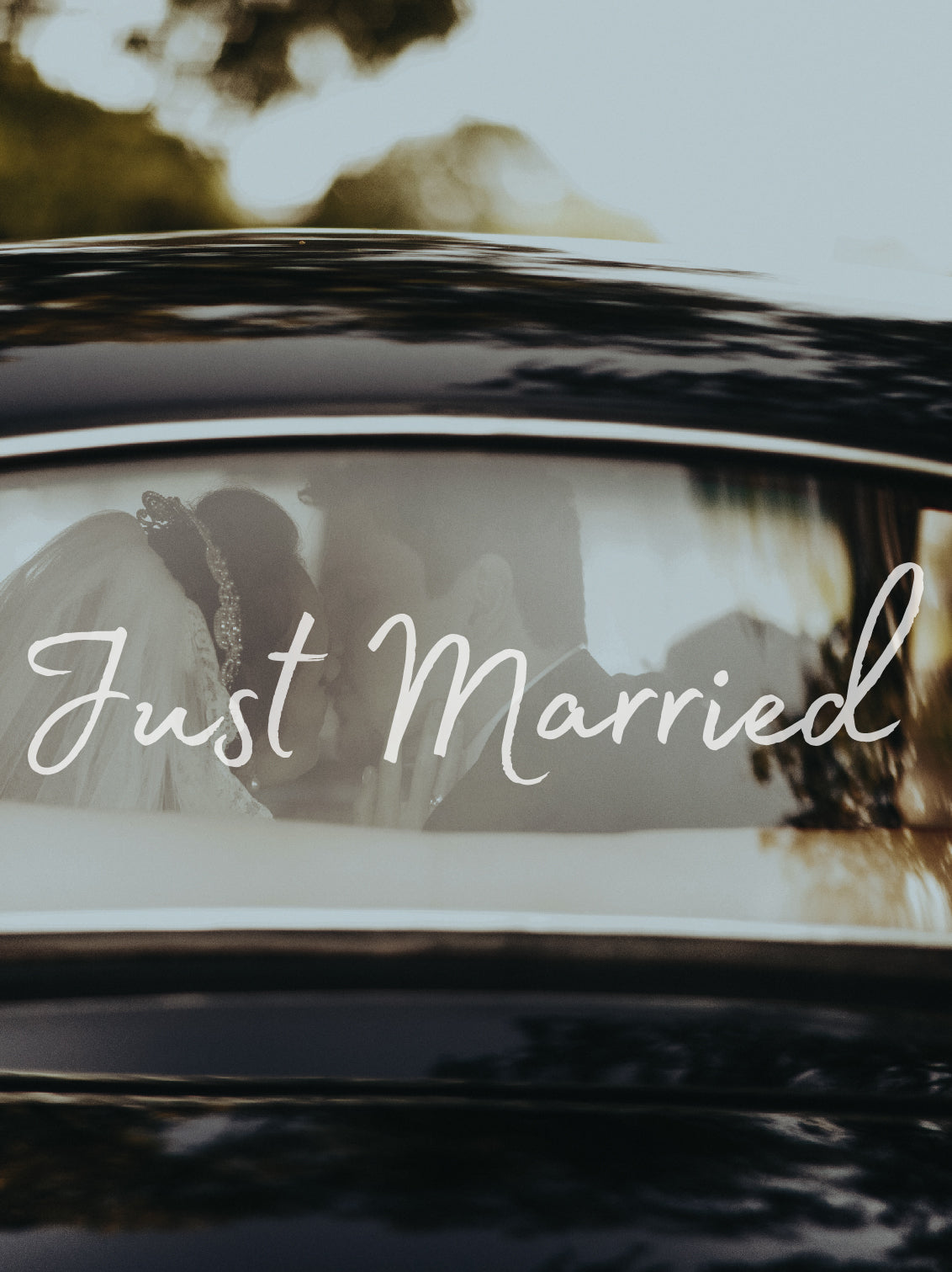 Creative Wedding Decor Ideas Using Vinyls: Personal Touches for Your Big Day