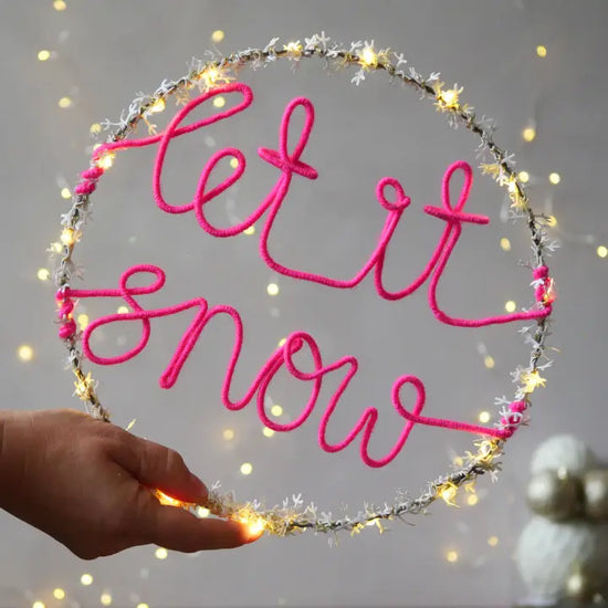 Fairy-Light-Wreath-Let-it-Snow