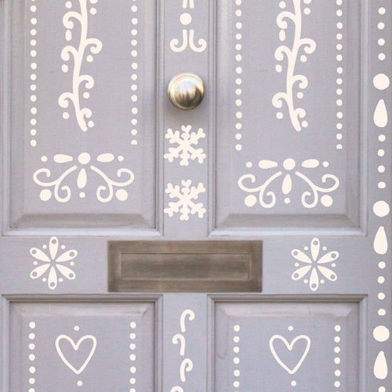 Joanie-&-Jeanie-Gingerbread-House-Door-Sticker