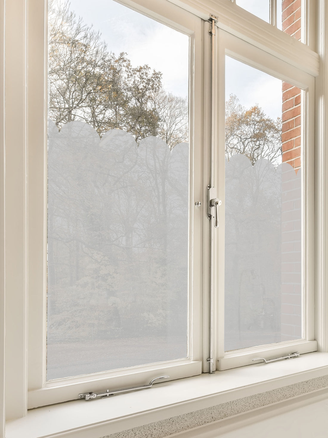 Joanie &amp; Jeanie - Scallop Frosted Window Film