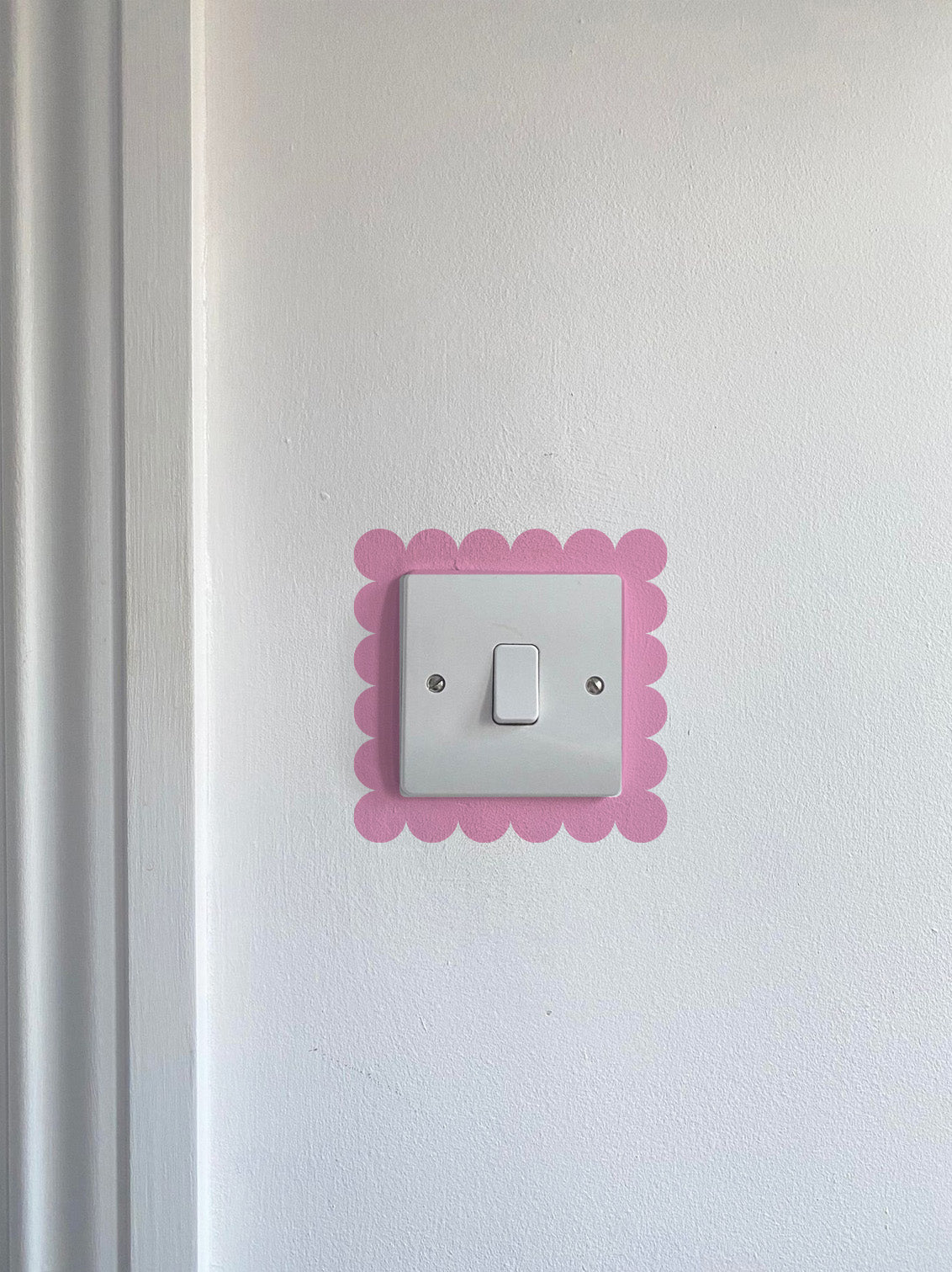 Nutmeg Scallop Border Light Switch &amp; Plug Socket Vinyl Wall Stickers